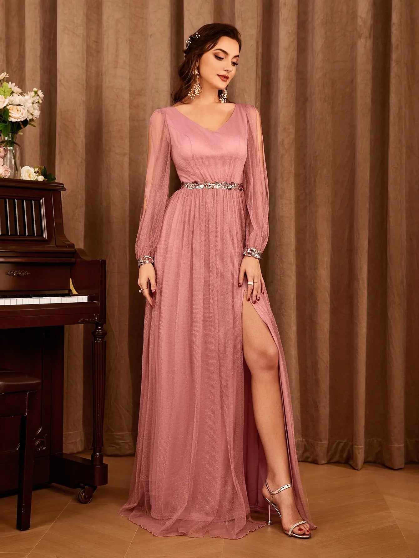 V-Neck Gauze Applique Slit Elegant Gown