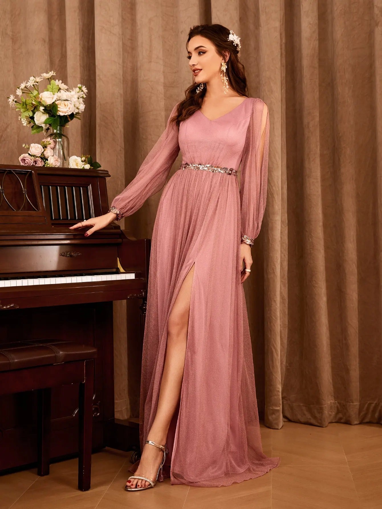 V-Neck Gauze Applique Slit Elegant Gown