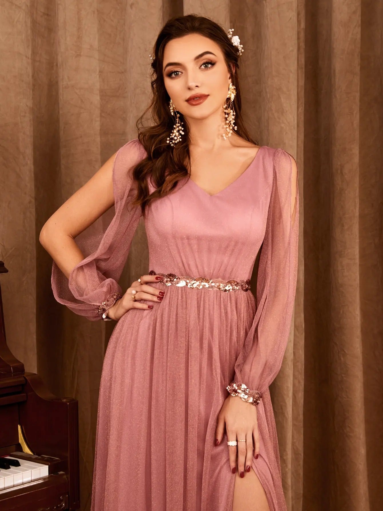 V-Neck Gauze Applique Slit Elegant Gown