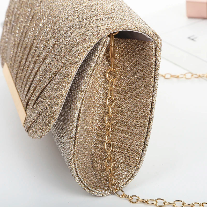 Decorative sequin pleated dinner bag Pop metal chain