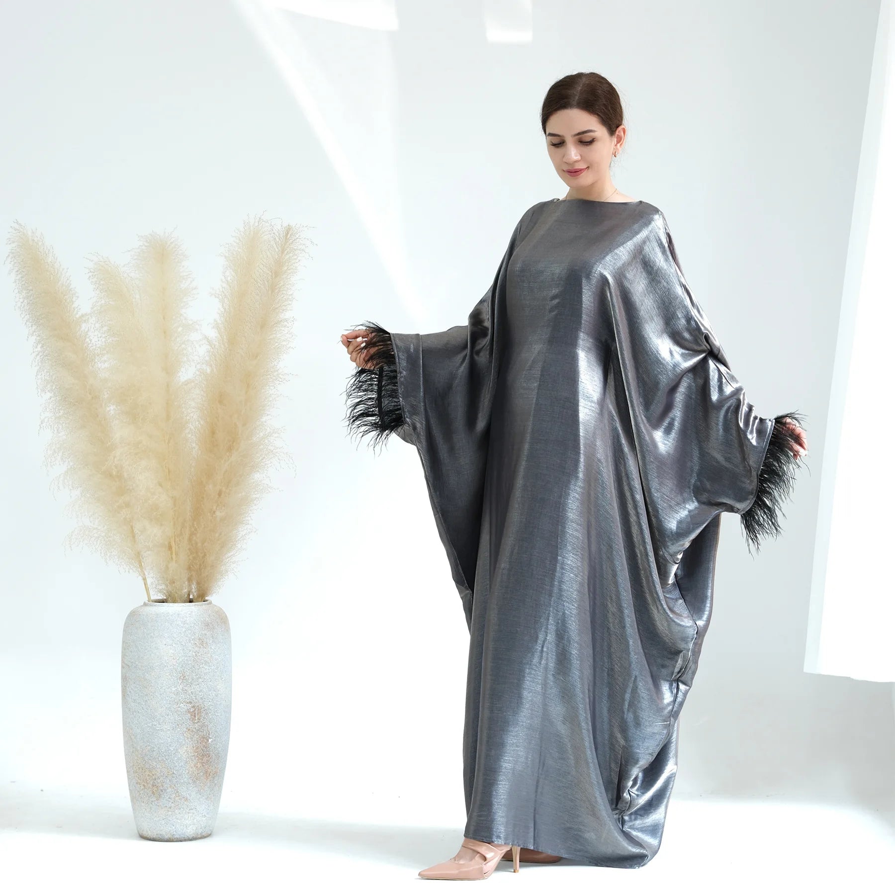 Feather Closed Abayas | Inside Tie Belt